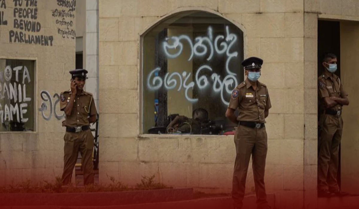 Sri Lankan Forces Raided the Antigovernment Protest Camp